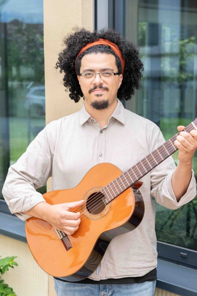 Lehrkraft Farid Bentchakal